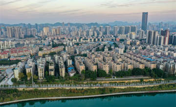 廣西柳北：老工業(yè)區(qū)智慧轉(zhuǎn)型生態(tài)美 一汪碧水潤澤村鎮(zhèn)產(chǎn)業(yè)興